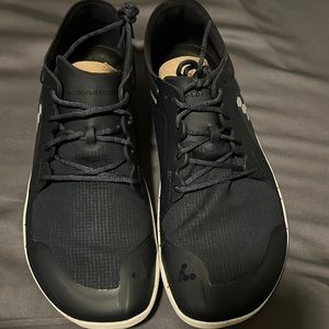 Brand new out of box vivo barefoot all weather shoes. Size 44eu / 11 US
